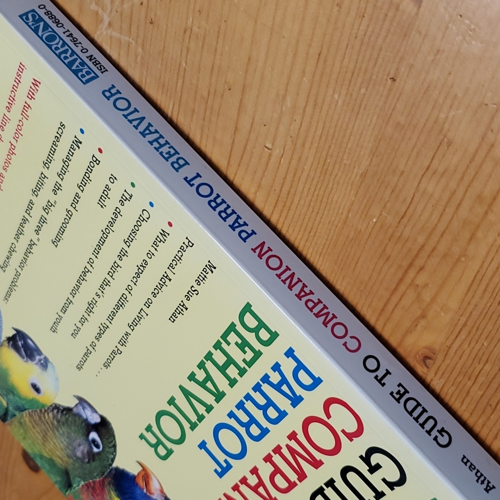 Guide To Companion Parrot Behavior - Picture 3 of 9